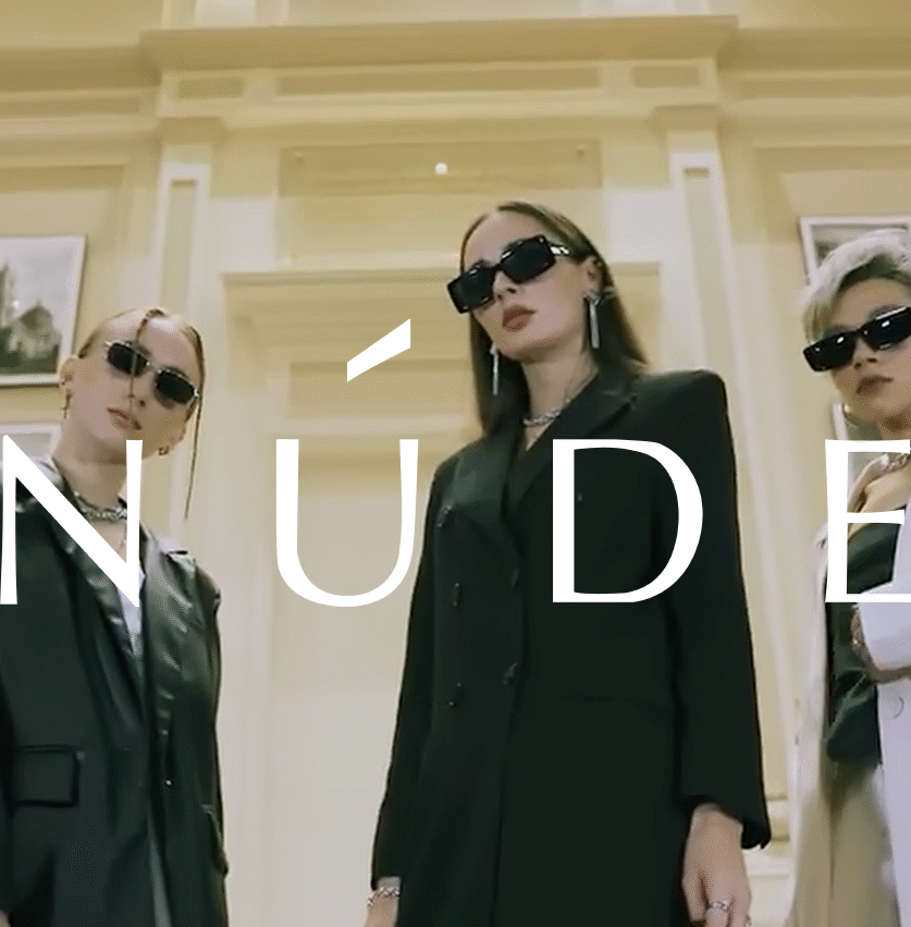 NUDE